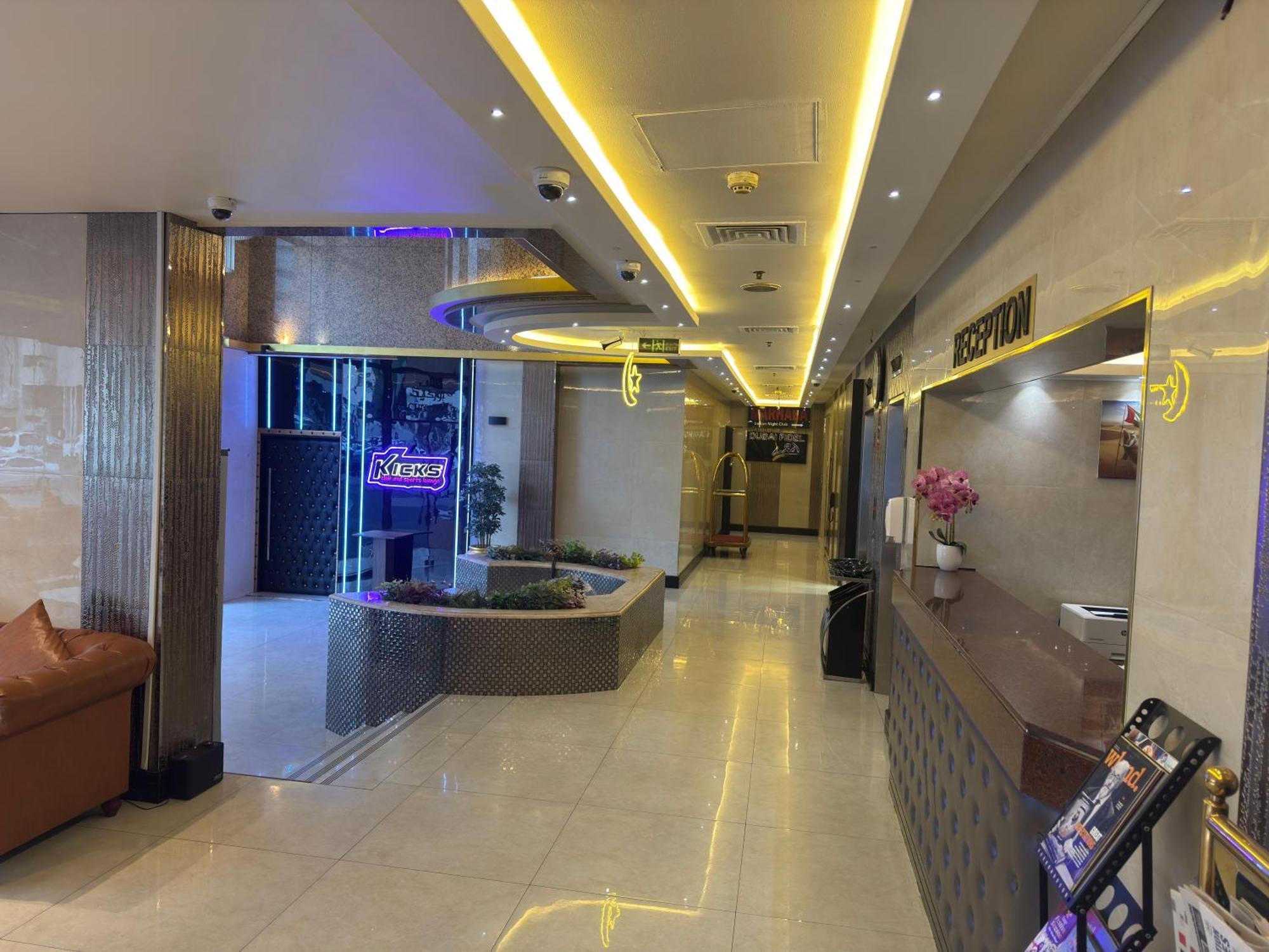 Orchid Hotel Deira Dubai Bagian luar foto