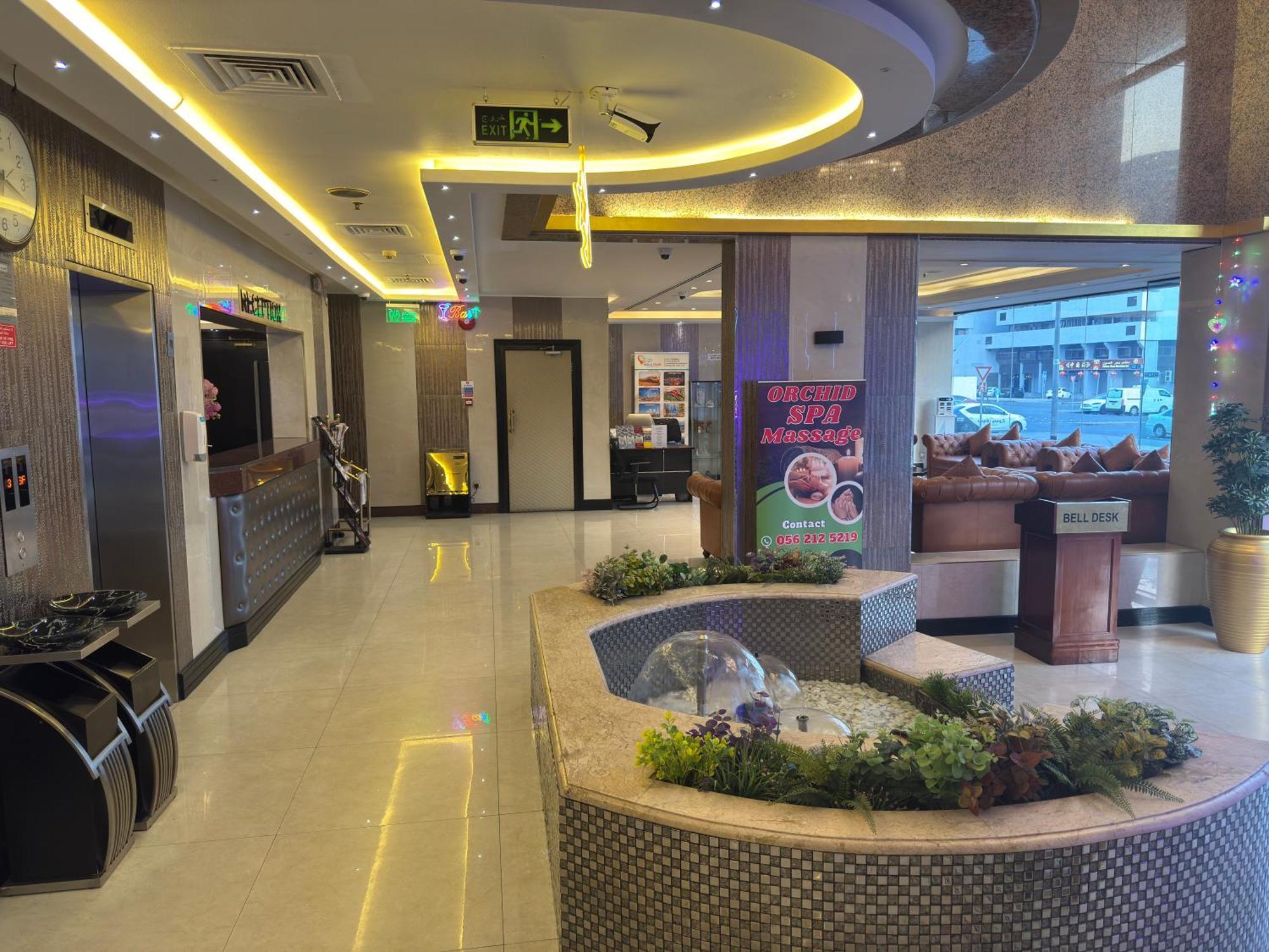Orchid Hotel Deira Dubai Bagian luar foto