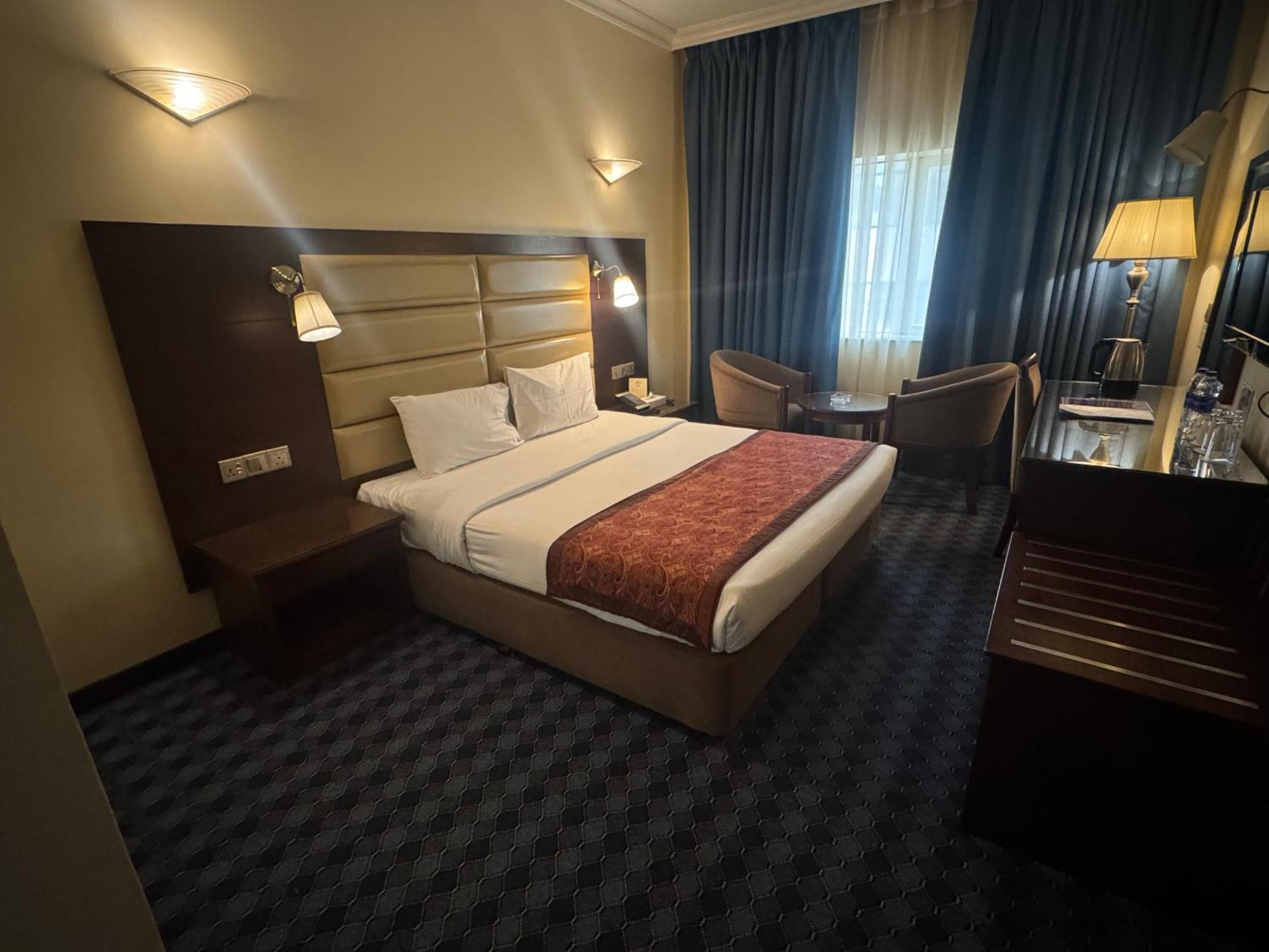 Orchid Hotel Deira Dubai Bagian luar foto