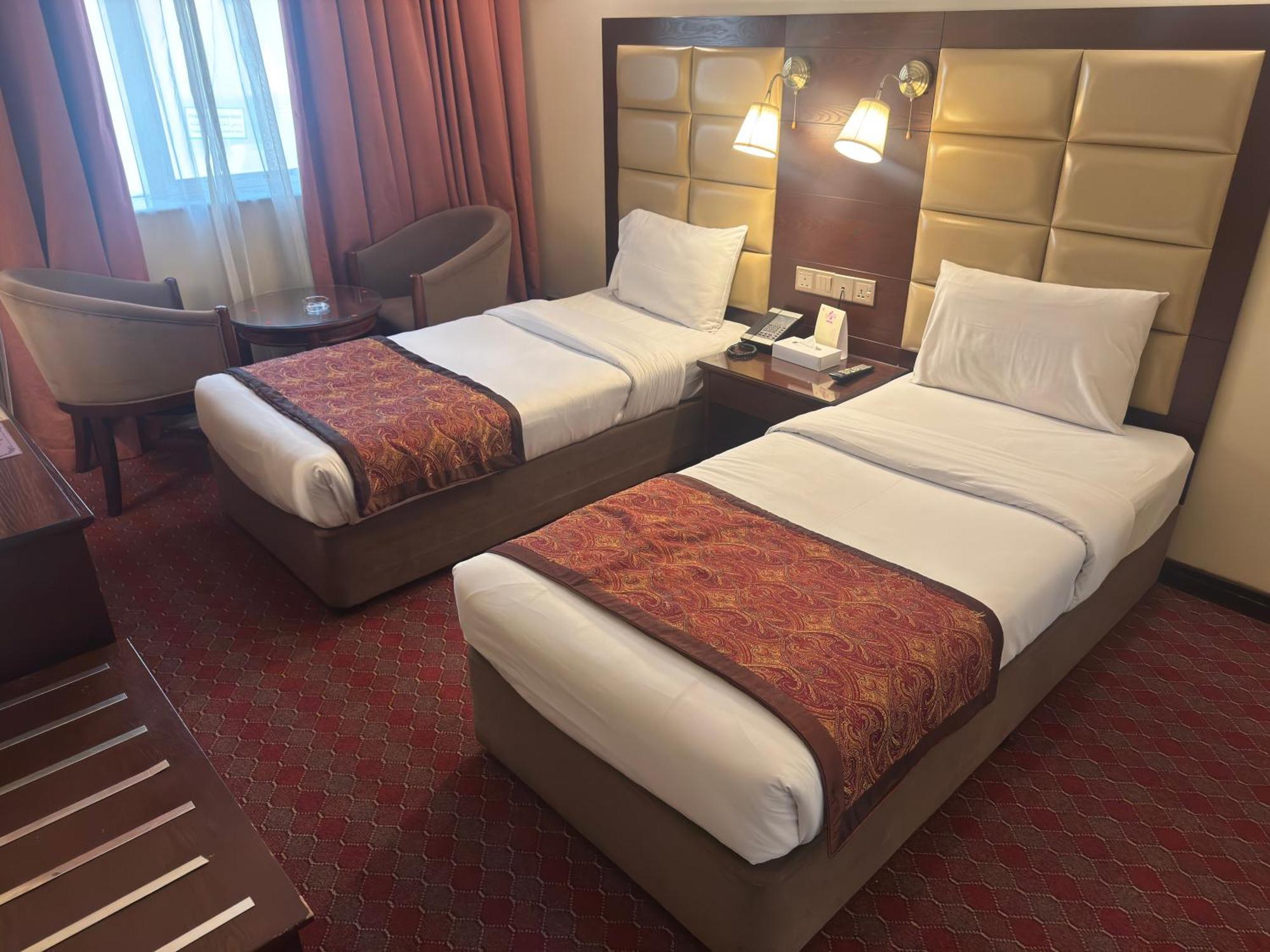 Orchid Hotel Deira Dubai Bagian luar foto
