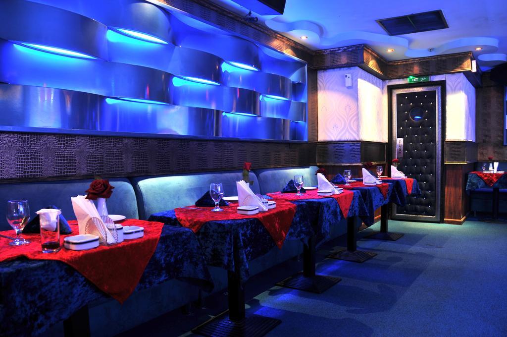 Orchid Hotel Deira Dubai Bagian luar foto